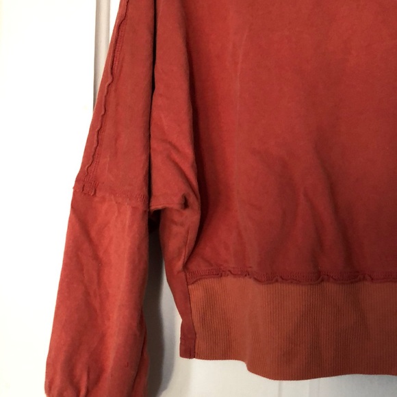 Light Sweater Semi Cropped - Picture 3 of 4